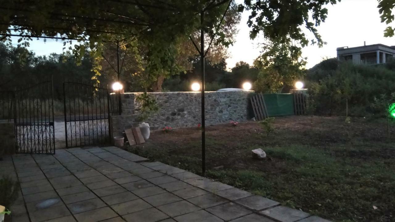 Country Village House Skala Mistegnon 外观 照片